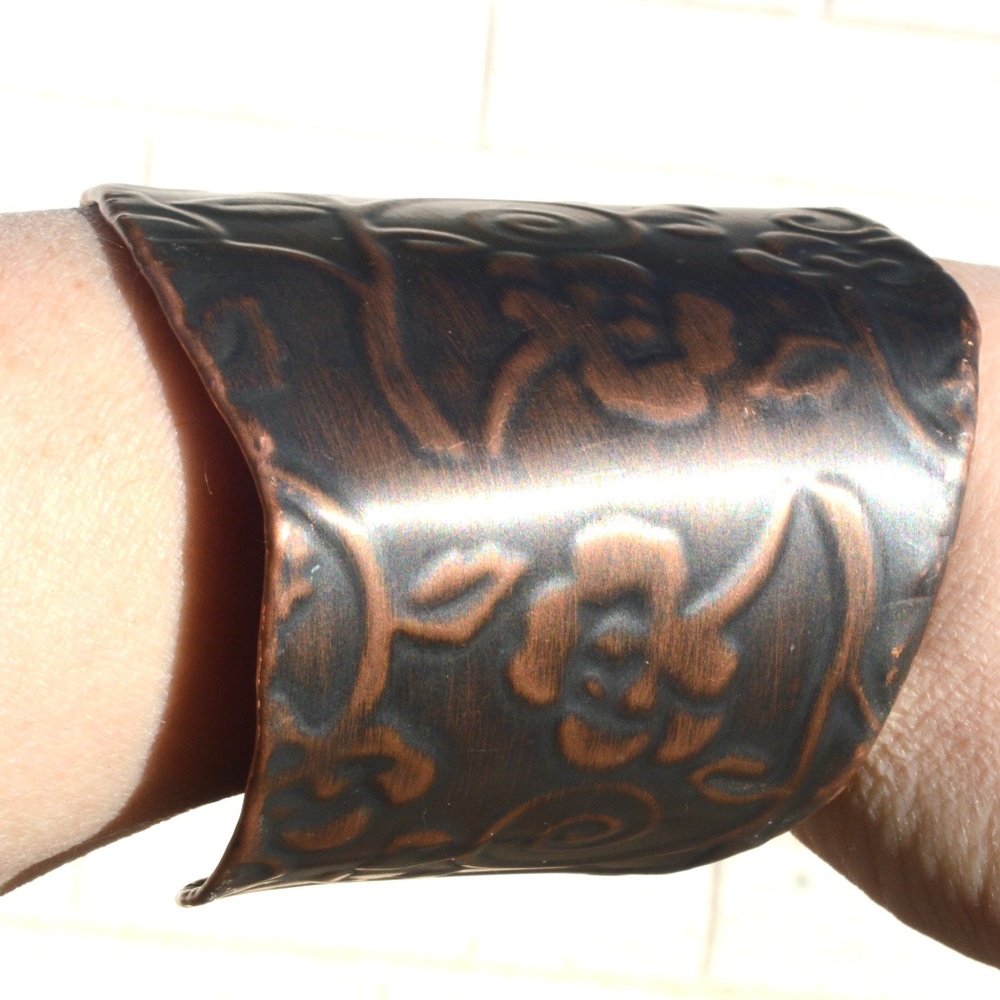 Solid Copper Patina Embossed Cuff Bracelet Floral Flowers Bohemian Handmade Boho - Picture 6 of 6